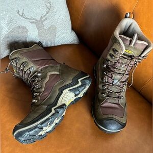 KEEN Durand Polar Waterproof Boot - Men's SIZE USA 10.5 used good condition